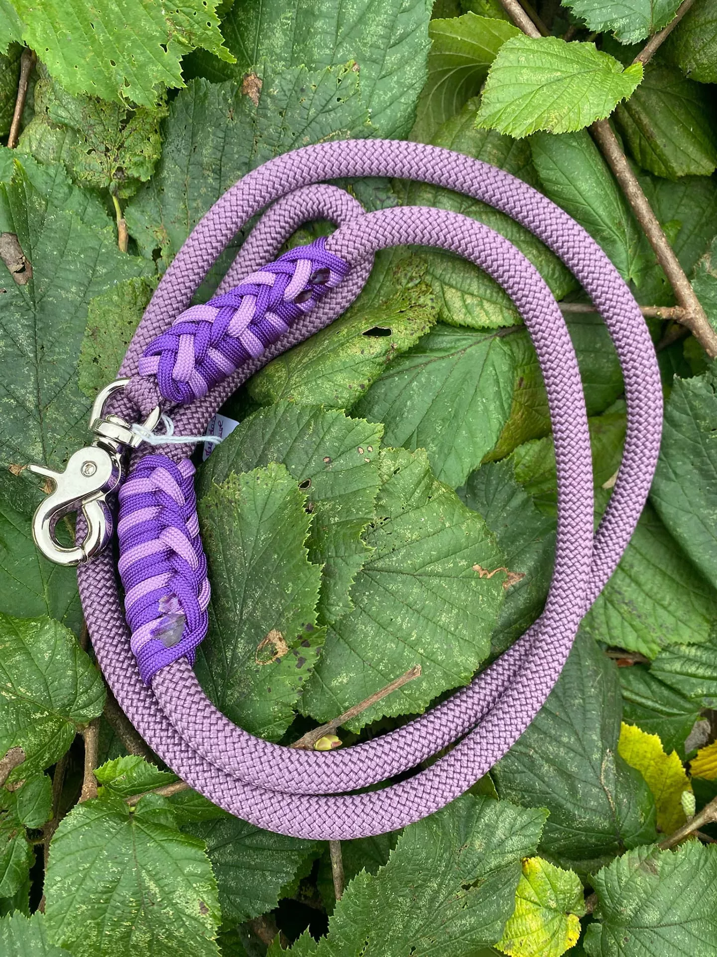 Accessoires au poil animaux fait main, fabrication en Normandie, laisse pour chien 10mm violet pastel