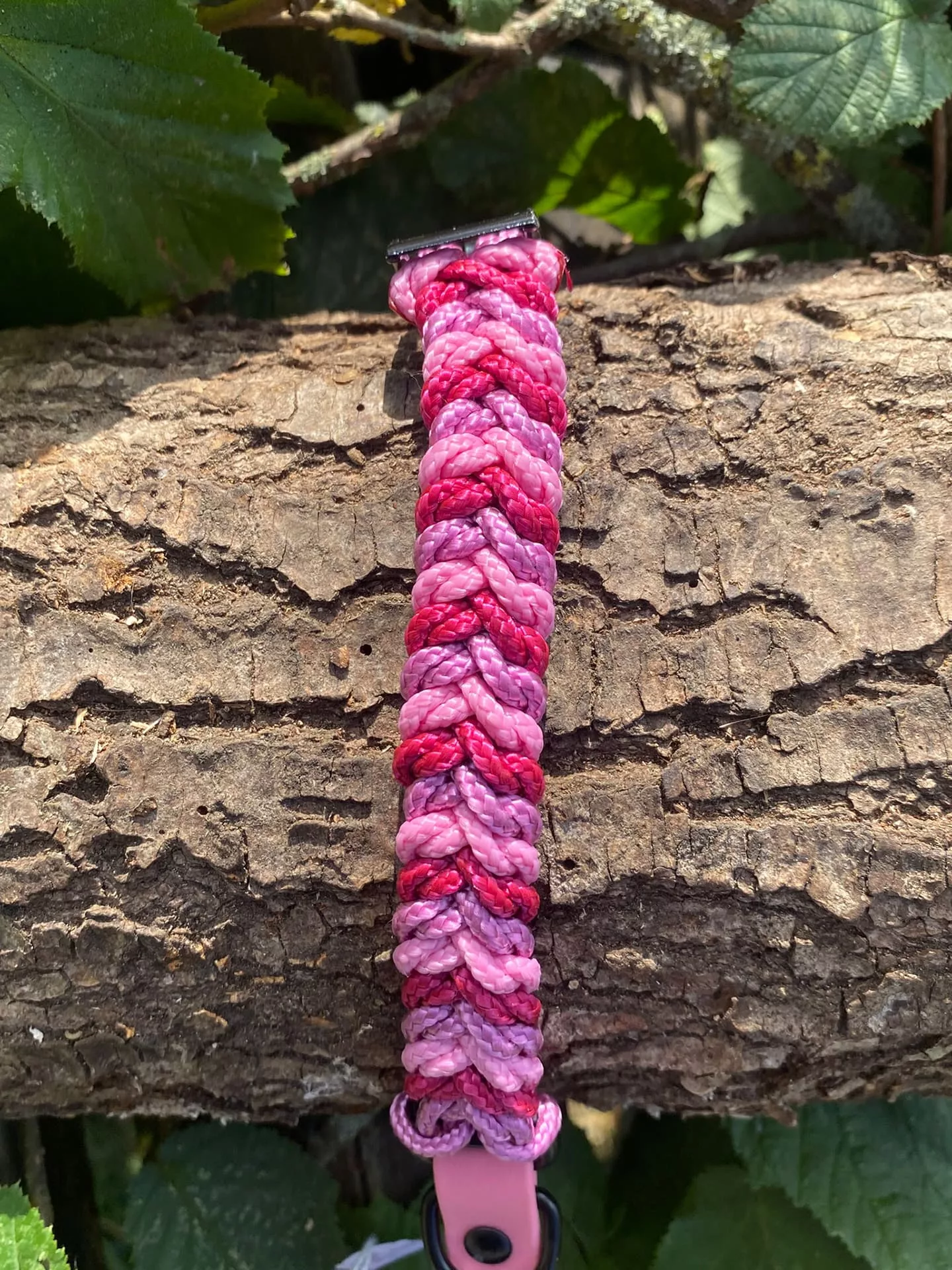 Accessoires au poil animaux fait main, fabrication en Normandie, collier type snakebelly 3 couleur coloris camaïeu rose