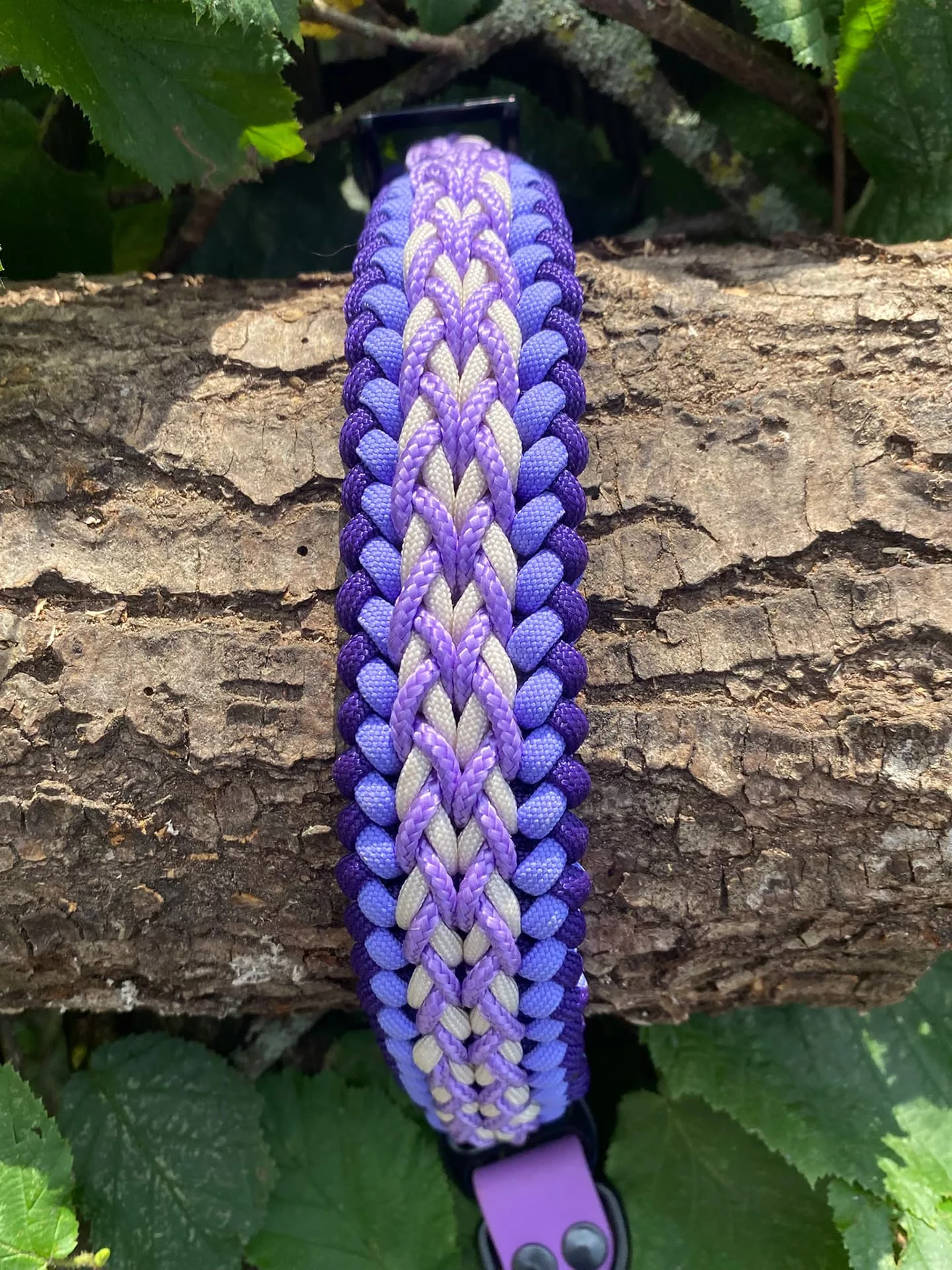 Accessoires au poil animaux fait main, fabrication en Normandie, collier type elite first coloris violet